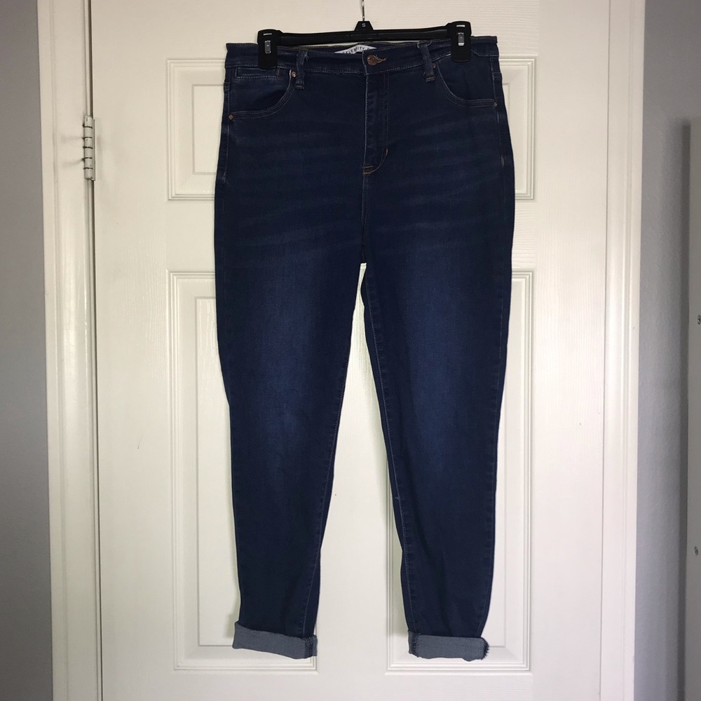 pretty blue jeans